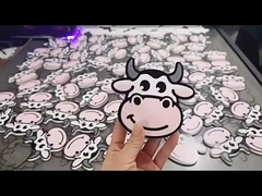 パーソナライズされた小型フラットベッドUVプリンター パーソナライズされたプロカラードUVプリンター